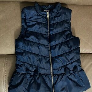 Girls 5T Navy Puffer Vest with cute bows